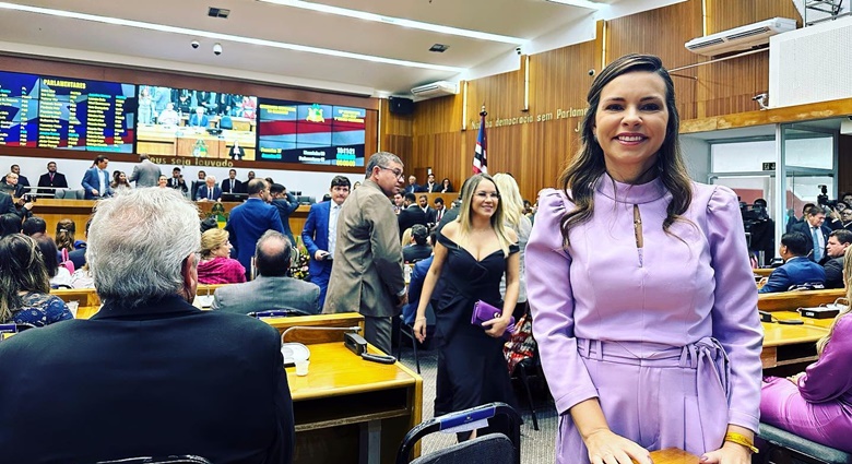 Deputados Tomam Posse Na Assembleia Legislativa Dra Viviane Comemora